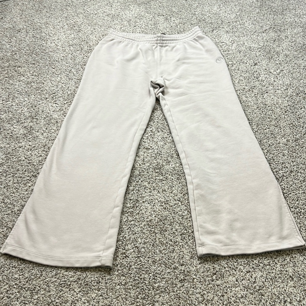 Vuori Sedona wide leg sweatpants